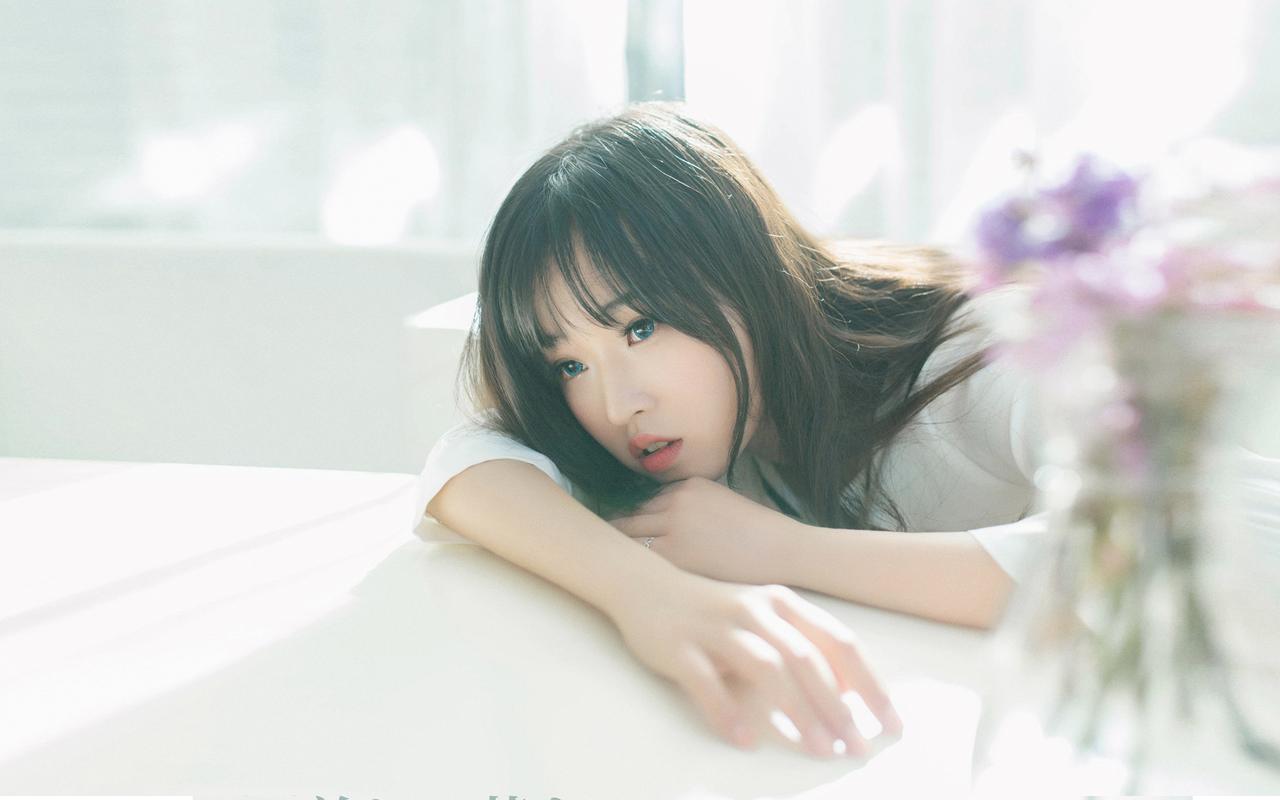 山东菏泽：玻璃生产加工忙